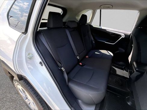 Certified 2023 Toyota RAV4 LE AWD/4WD image 28