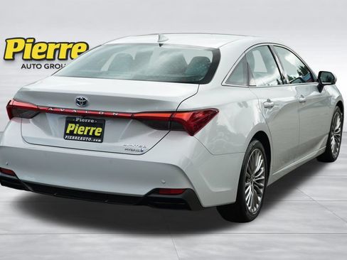 Used 2022 Toyota Avalon Limited w/ Advanced Safety Package FWD image 7
