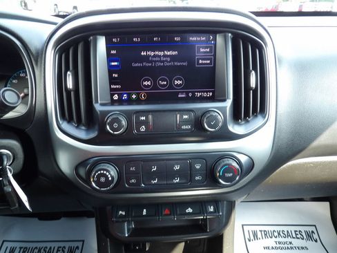 Used 2022 Chevrolet Colorado LT w/ Fleet Safety Package RWD image 22
