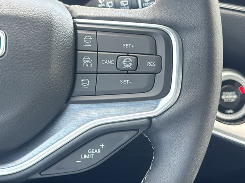 New 2026 Jeep Grand Wagoneer L 2WD image 24