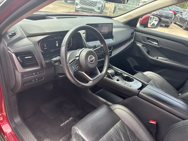 Used 2024 Nissan Rogue Platinum w/ Platinum Premium Package FWD image 19