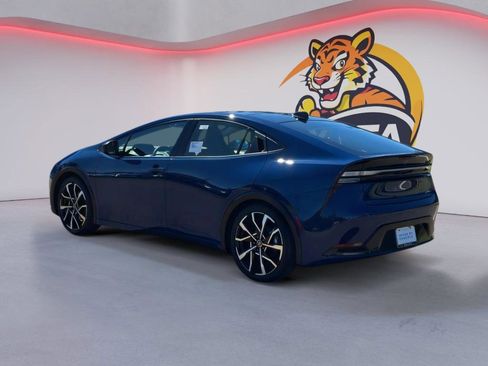 New 2026 Toyota Prius Plug-In Hybrid image 7