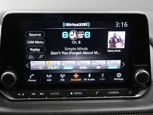 Certified 2024 Nissan Rogue SV w/ SV Premium Package FWD image 14