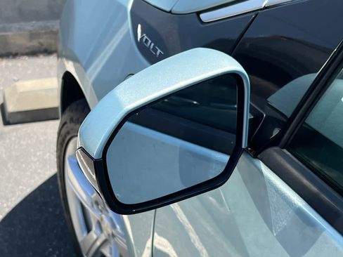 Used 2018 Chevrolet Volt LT image 8