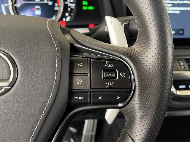 Used 2024 Lexus LC 500 Convertible w/ Touring Package RWD image 34