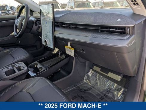 New 2025 Ford Mustang Mach-E Premium image 19
