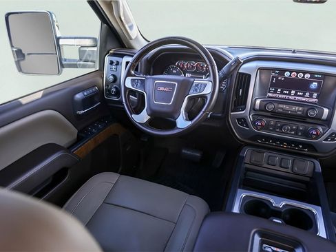 Used 2018 GMC Sierra 2500 SLT w/ Duramax Plus Package image 31