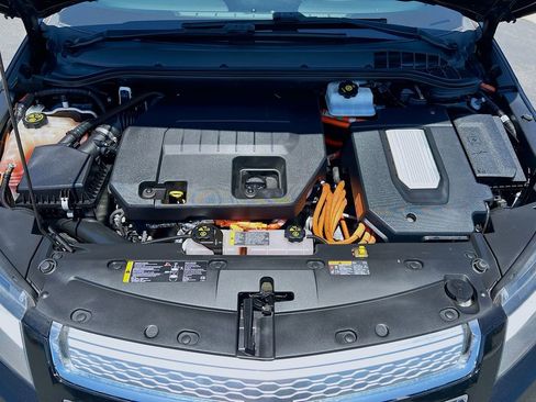 Used 2014 Chevrolet Volt FWD image 26