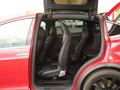 Used 2018 Tesla Model X 100D AWD/4WD image 41