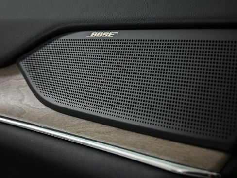 New 2025 Volvo EX90 Plus w/ Protection Package Premier image 8