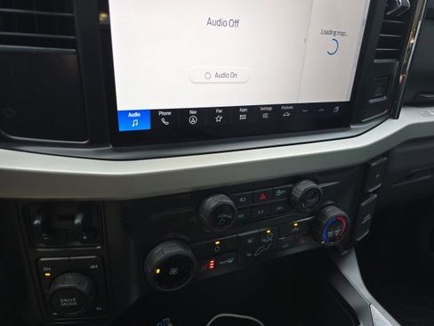 Used 2025 Ford F250 XLT w/ Black Appearance Package image 9