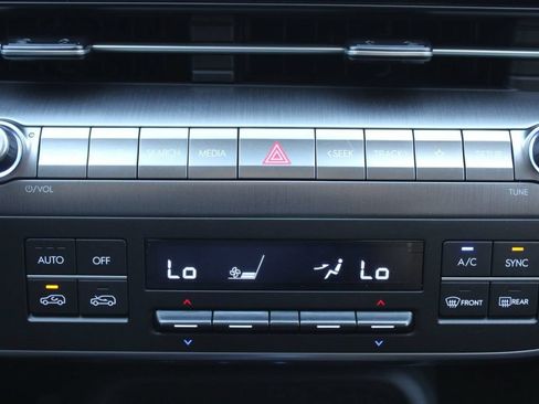 Used 2025 Hyundai Kona SEL FWD image 19