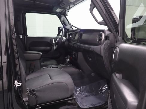 Certified 2022 Jeep Wrangler Unlimited Sport image 15