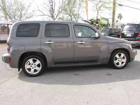 Used 2006 Chevrolet HHR LT image 4