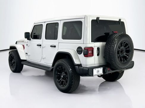 Used 2021 Jeep Wrangler Unlimited Sahara AWD/4WD image 7