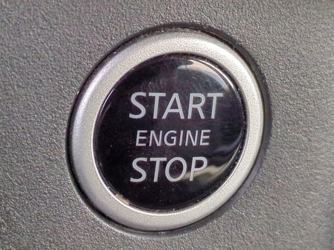 Used 2021 Nissan Rogue SV image 26