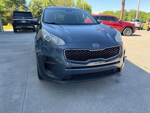 Used 2018 Kia Sportage LX FWD image 19