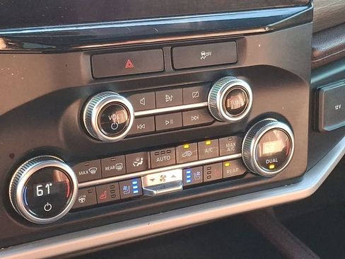 Used 2023 Ford Expedition Max Limited image 24