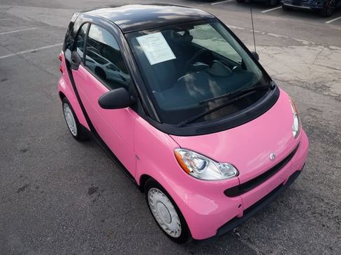 Used 2012 smart fortwo pure RWD image 18