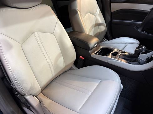 Used 2015 Cadillac SRX Performance w/ Driver Awareness Package image 50