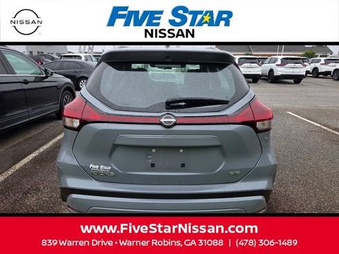 Used 2024 Nissan Kicks SR FWD image 7