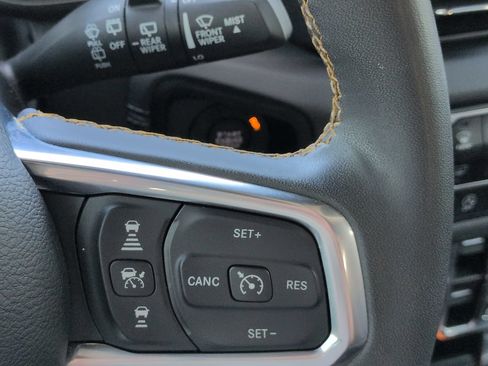 Used 2024 Jeep Wrangler Unlimited Sahara w/ Technology Group AWD/4WD image 25