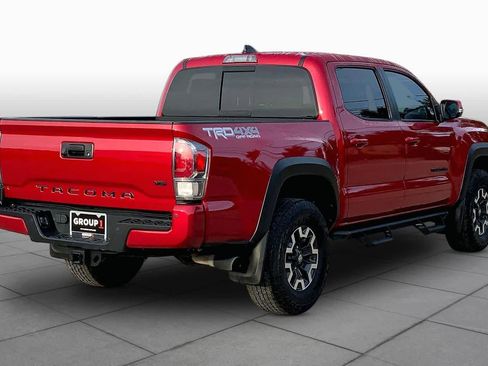 Used 2023 Toyota Tacoma TRD Off-Road w/ Technology Package AWD/4WD image 13