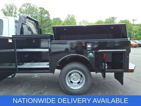 New 2026 RAM 3500 Tradesman w/ Chrome Appearance Group A AWD/4WD image 30