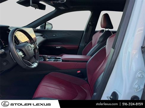 Used 2024 Lexus RX 500h F Sport image 17