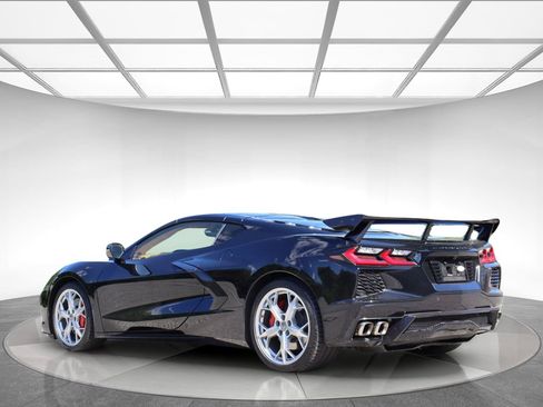 Used 2021 Chevrolet Corvette Stingray Premium Cpe w/ Z51 Performance Package RWD image 6