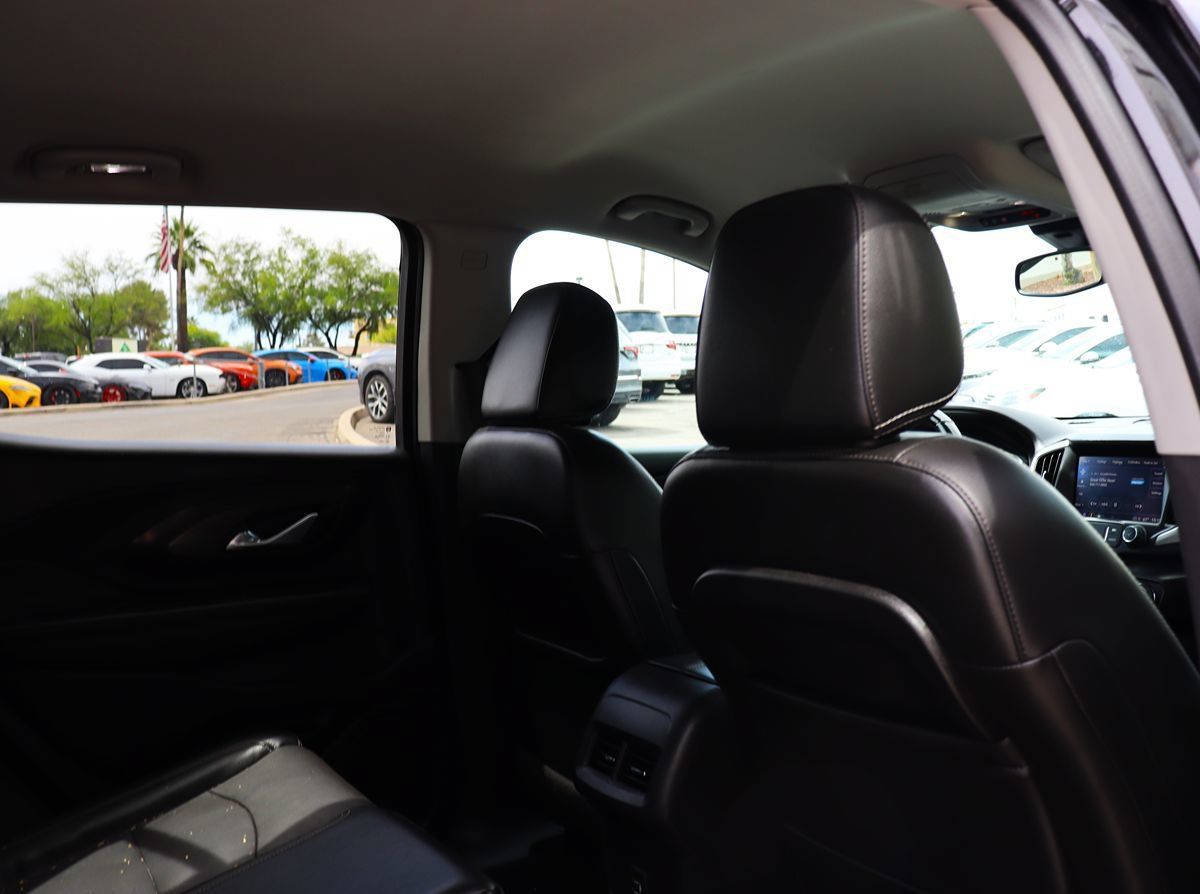Used 2023 GMC Terrain SLT AWD/4WD image 29