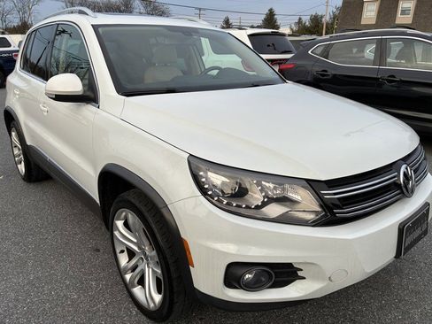 Used 2016 Volkswagen Tiguan SEL image 3