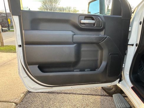 Used 2021 GMC Sierra 3500 4x4 Regular Cab w/ Convenience Package image 33