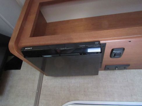 Used 2017 Ford E-450 and Econoline 450 Super Duty w/ Motorhome Prep Package image 55