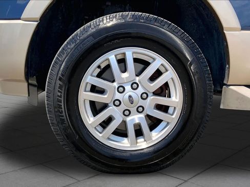 Used 2013 Ford Expedition XLT RWD image 11