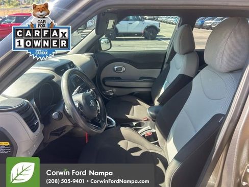 Used 2018 Kia Soul FWD image 7