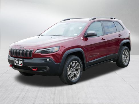 Used 2020 Jeep Cherokee Trailhawk w/ Comfort/Convenience Group image 3