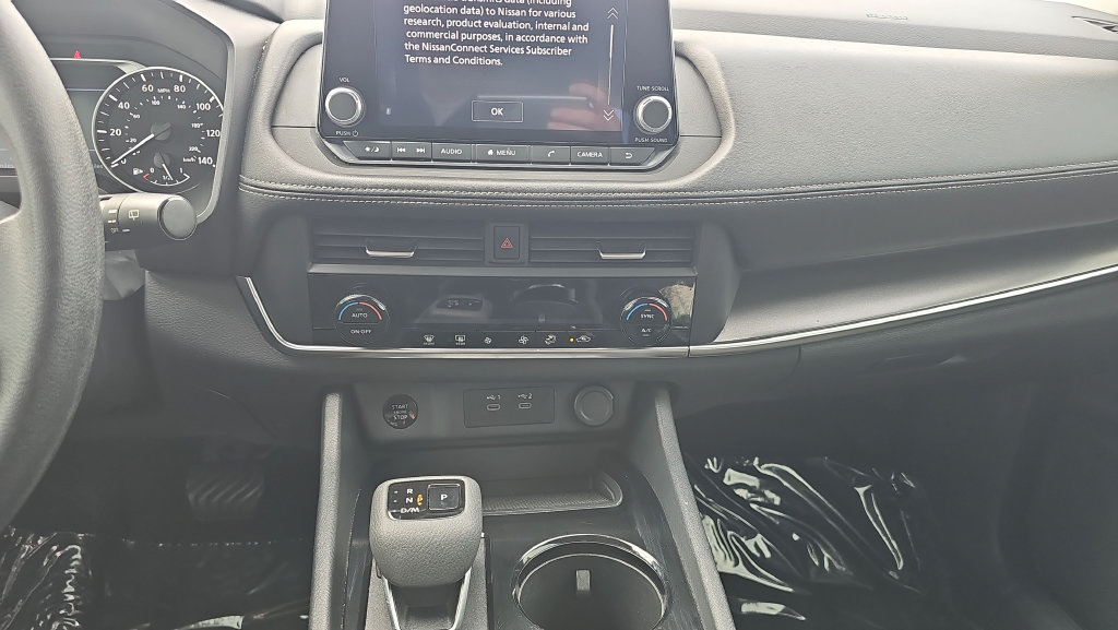 Used 2024 Nissan Rogue SV AWD/4WD image 14