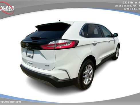 Used 2024 Ford Edge SEL AWD/4WD image 5