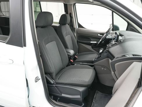 Certified 2022 Ford Transit Connect XLT image 23