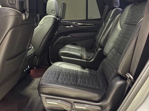 Used 2023 Cadillac Escalade V w/ LPO, ONYX Package AWD/4WD image 27