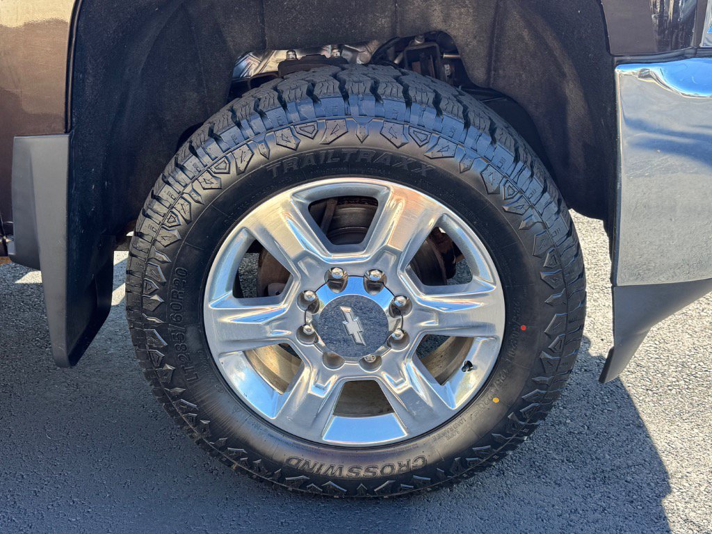 Used 2018 Chevrolet Silverado 2500 LTZ w/ LTZ Plus Package AWD/4WD image 10