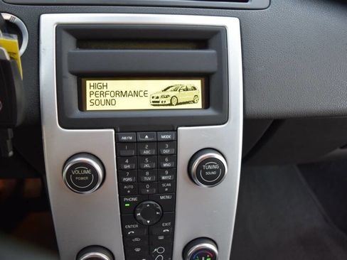 Used 2011 Volvo V50 T5 image 61