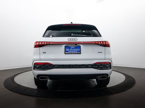 Used 2025 Audi Q5 Premium Plus w/ Premium Plus AWD/4WD image 21