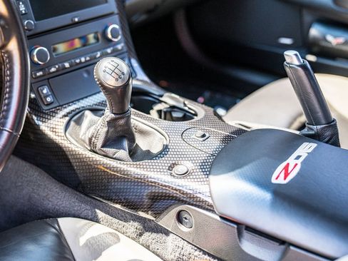 Used 2006 Chevrolet Corvette Z06 w/ Preferred Equipment Group image 98