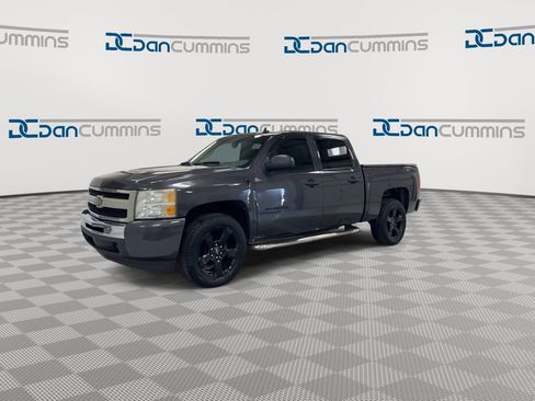 Used 2011 Chevrolet Silverado 1500 LS RWD image 4