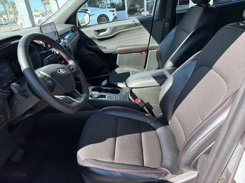 Used 2025 Ford Escape ST-Line image 6