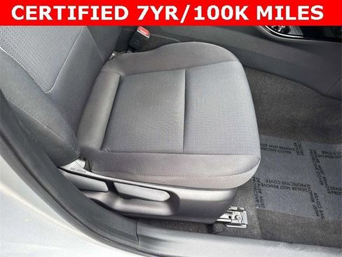 Used 2023 Toyota Prius LE image 10