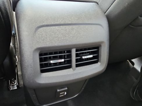 Used 2020 Chevrolet Equinox LS w/ LS Convenience Package AWD/4WD image 25