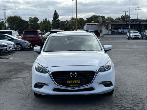 Used 2017 MAZDA MAZDA3 Touring FWD image 2